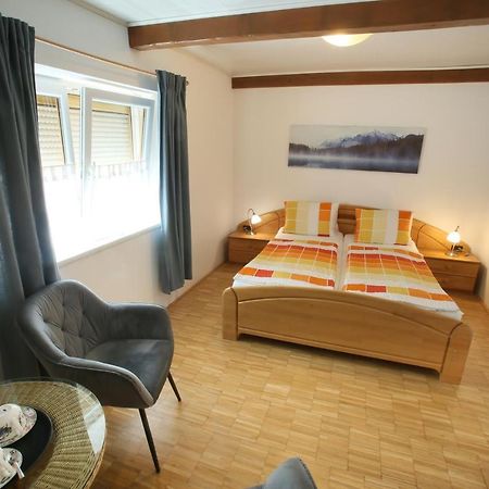 Winzerzimmer - Weingut Tinhof Eisenstadt Exteriér fotografie