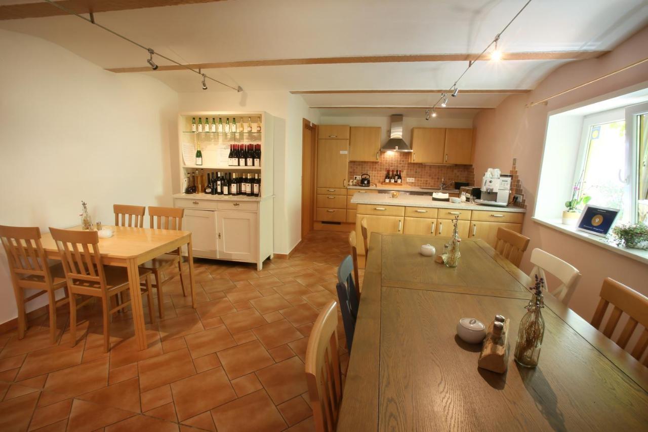 Winzerzimmer - Weingut Tinhof Eisenstadt Exteriér fotografie